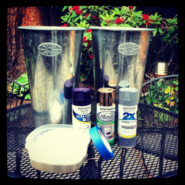 UW Husky-inspired tiki torch buckets 