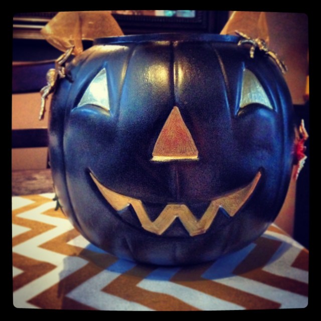 Plastic pumpkin hack | Megan's Island