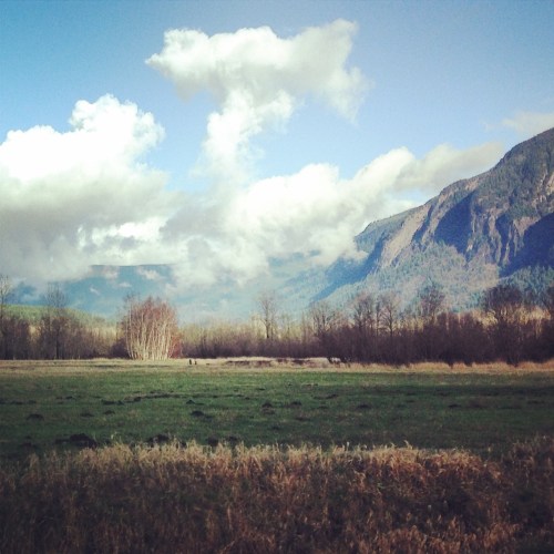 Driving from Snoqualmie to North Bend