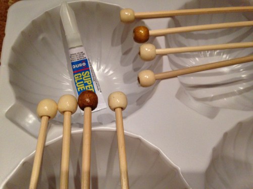 Yarn ball ornament "needles"