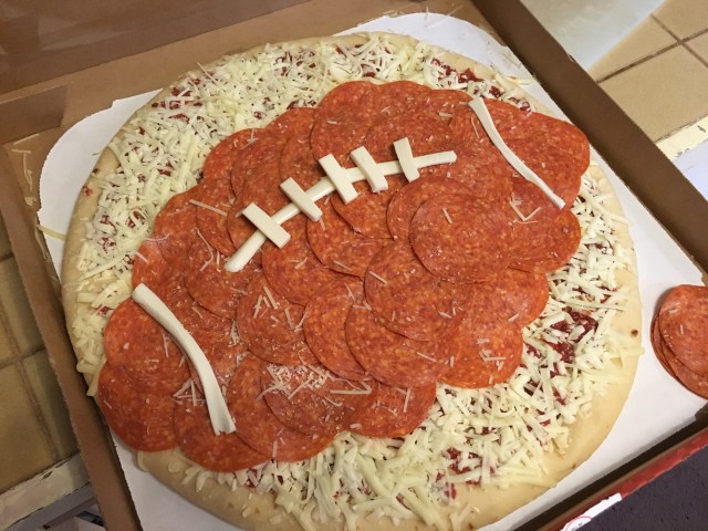 Football pizza